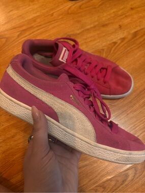 Puma Women's Pink Suede Classic Sneakers